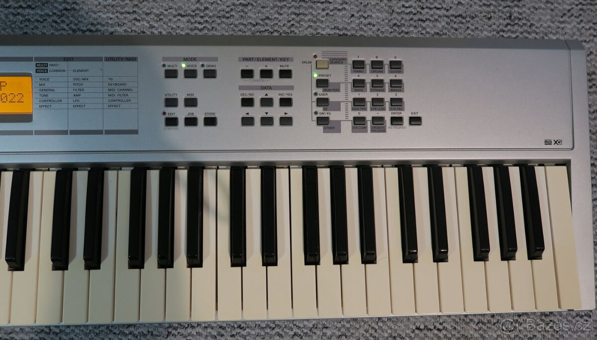 Yamaha S03 - 4