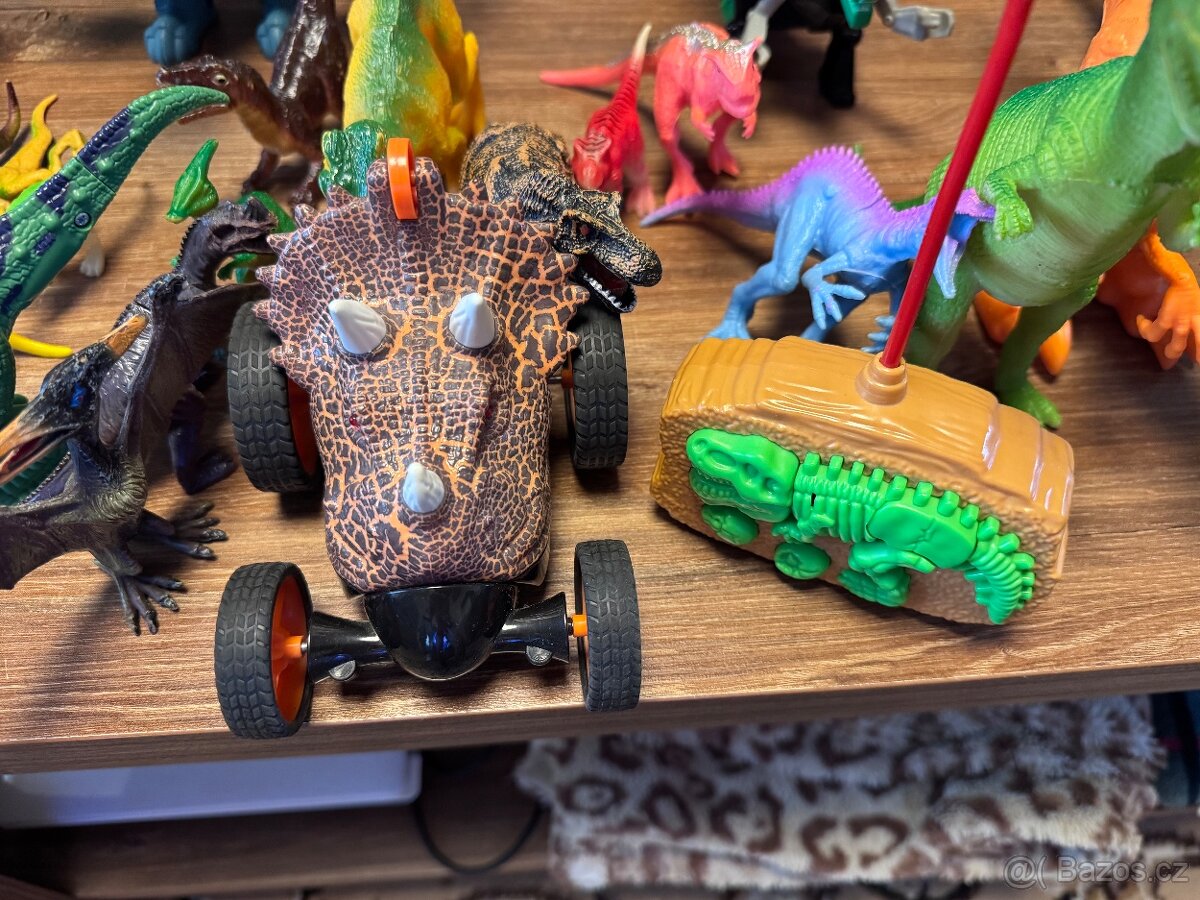 Soubor Dinosaurů - 4