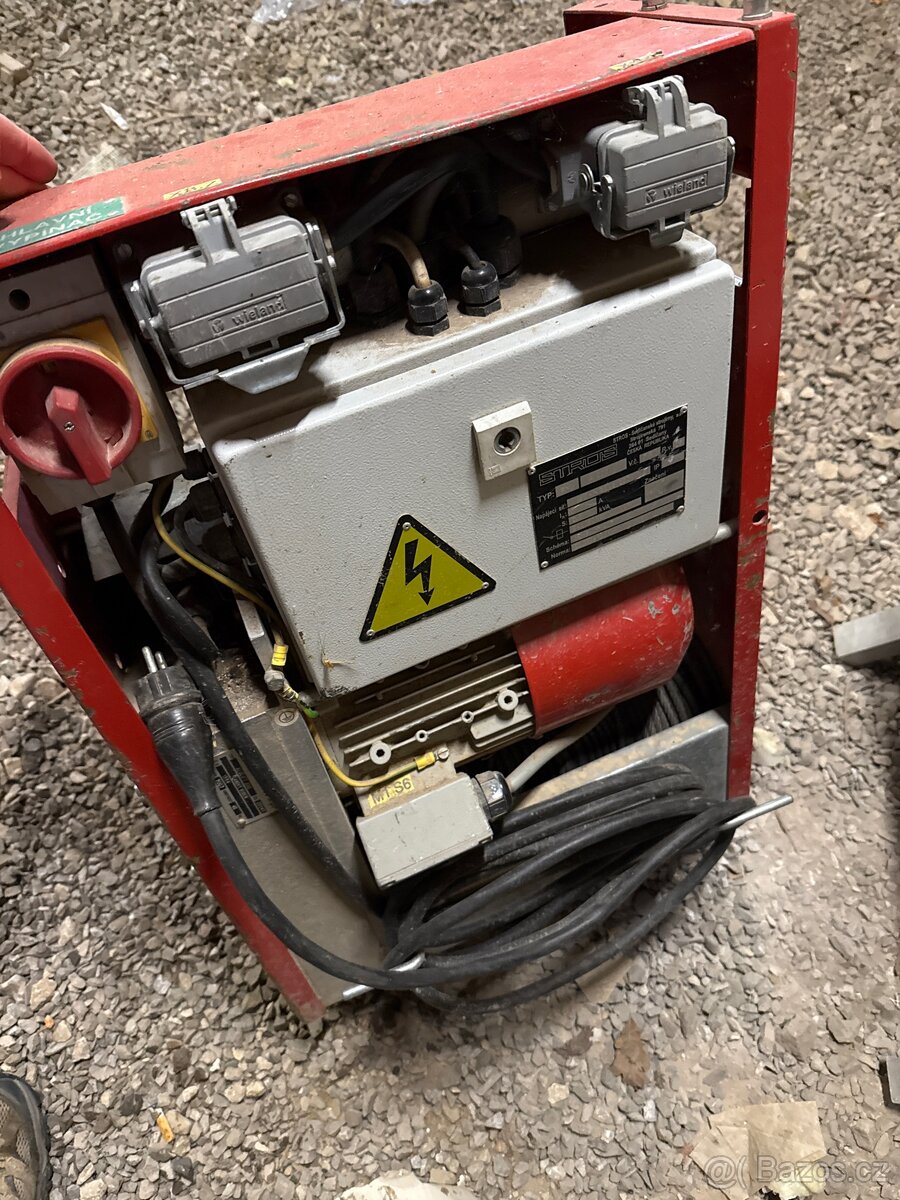 Střešní stavební výtah GEDA - 4