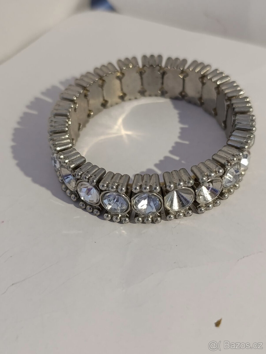 3x starý náramek -štras. - 4