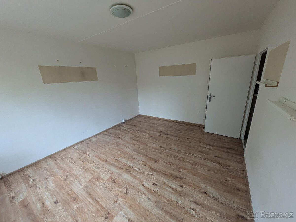 Pronájem bytu 1+1, Jana Kubelíka 1309, Most - 4