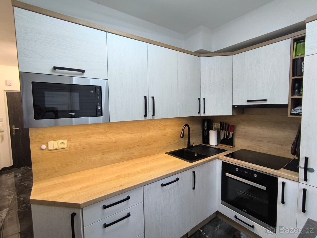 PRODEJ BT 3+1 UHERSKÝ BROD, OBCHODNÍ - 4