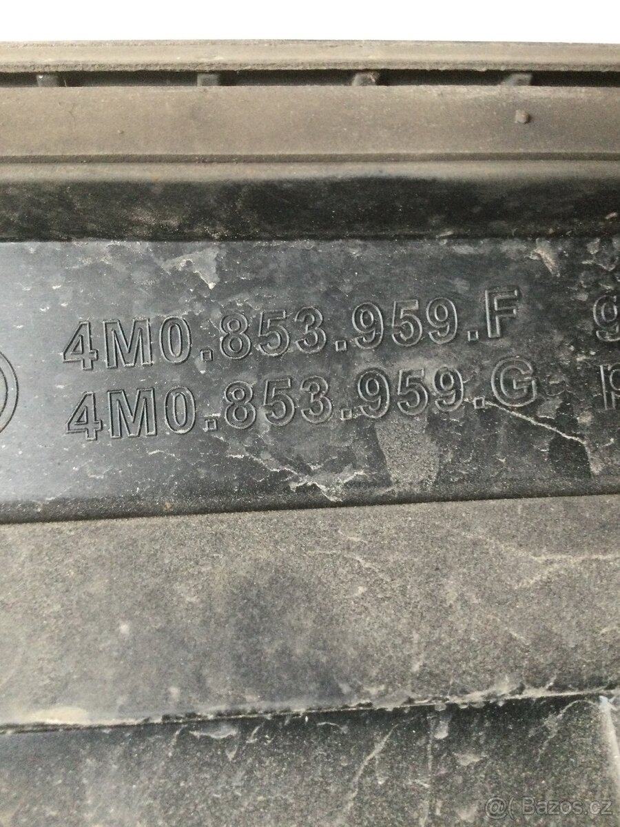 Levá lišta předních dveří Audi Q7 4M0853959G - 4