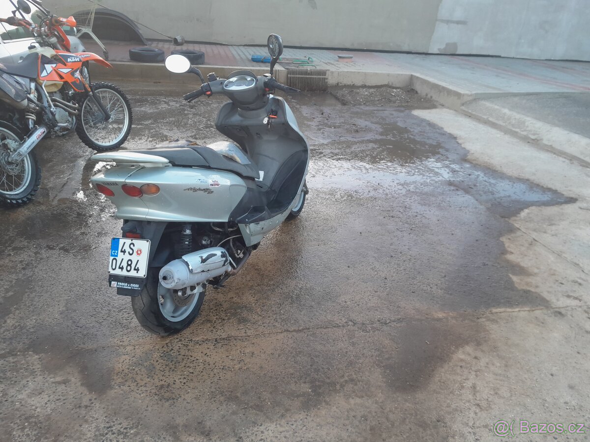 Yamaha majesty 180 - 4