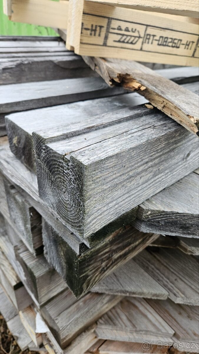 Masivní palety 1650x1650 - 4