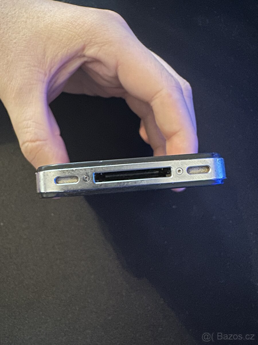 iPhone 4 8gb Černý - 4