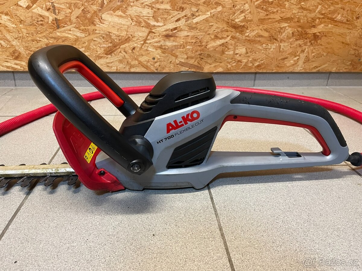 Plotostřih ALKO HT 700 - 4