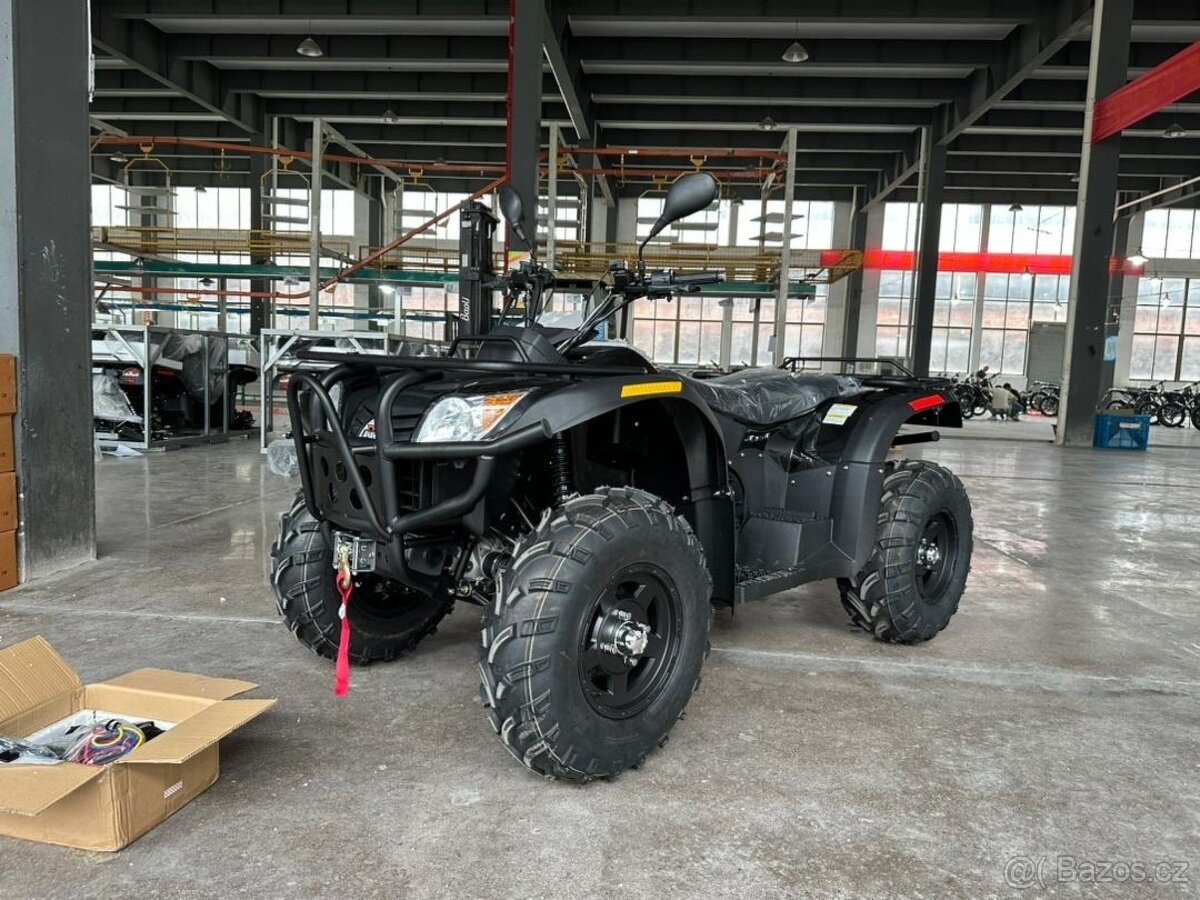 SE TUNDRA 4x4 EPS naviják LED electric atv