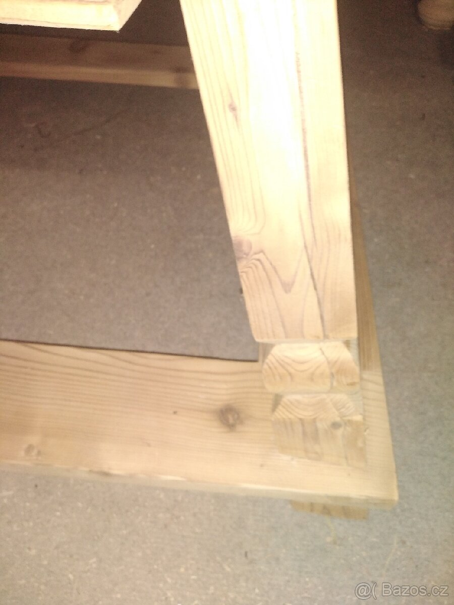 Konferenční stolek - 4