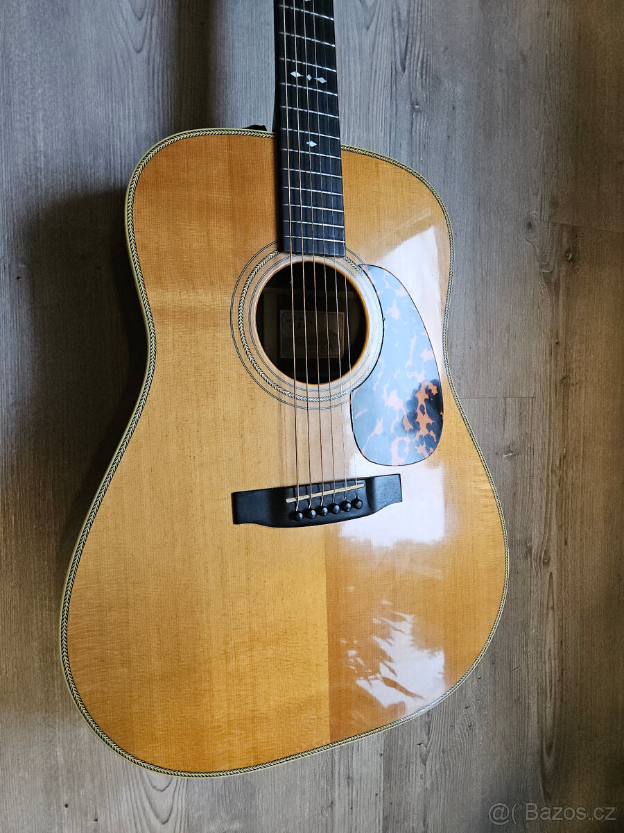 FURCH D-33 SR, na který hraje i M.Leicht z COPu - 4