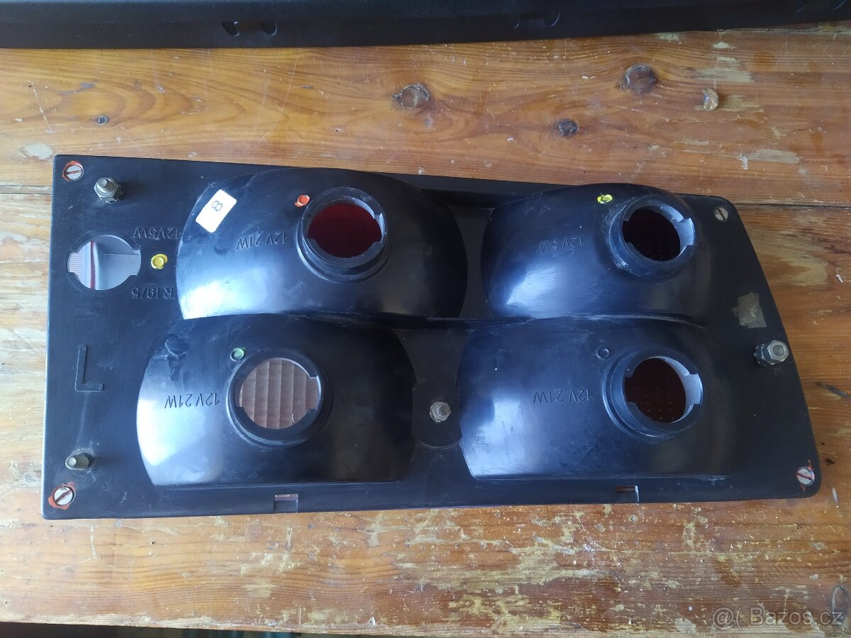 Zadní světlo Škoda 120 - 4