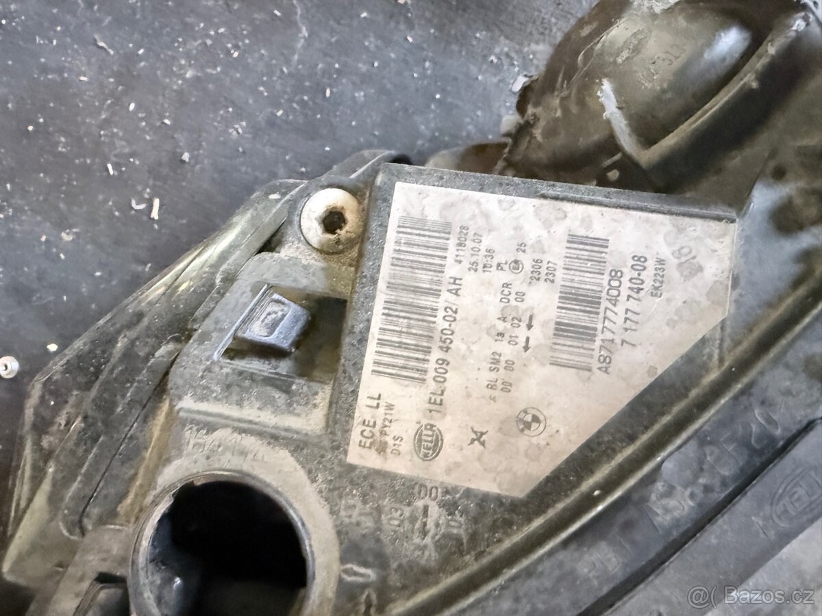 BMW e61 Přední bixenony - 4