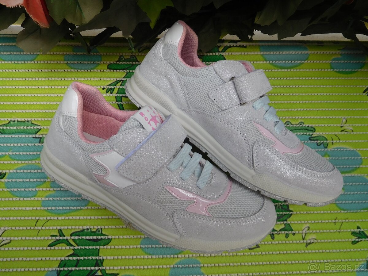 Tenisky Superfit vel. 37, Baťa vel. 37 a 38 - 4