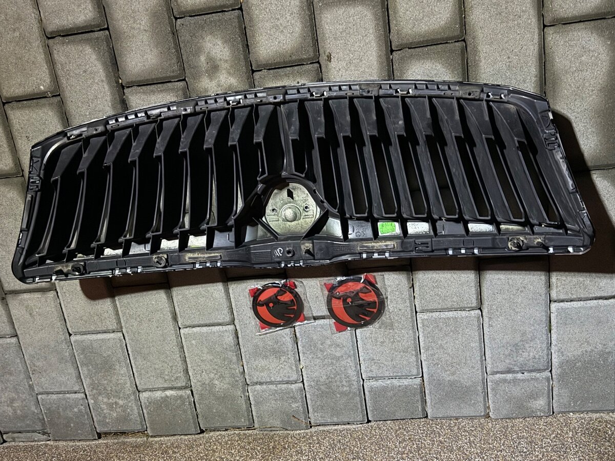 Maska Octavia 2 FL - 4