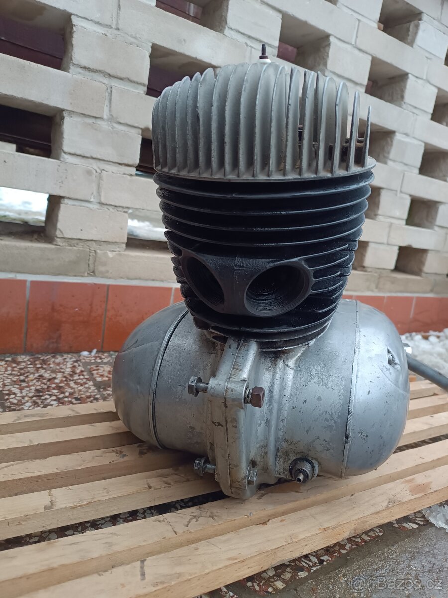 Motor Jawa 250, typ 559 panelka - 4