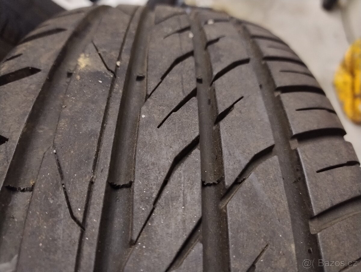 215/60r16 Matador - 4