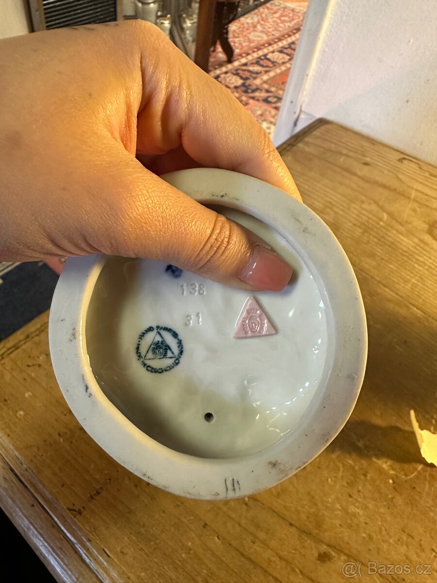 Kavalír rokoko, Royal DUX - 4