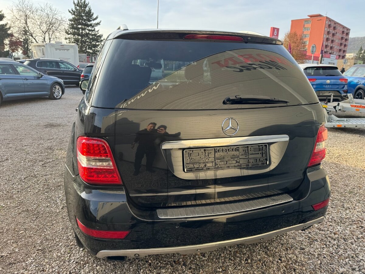 Mercedes-Benz ML 300 CDI 7G 136t km 4-Matic r.2010 - 4
