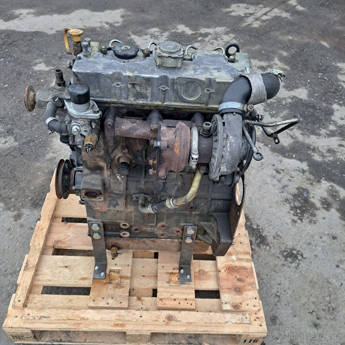 Motor Cat 3024C/Perkins 404D22t - 4