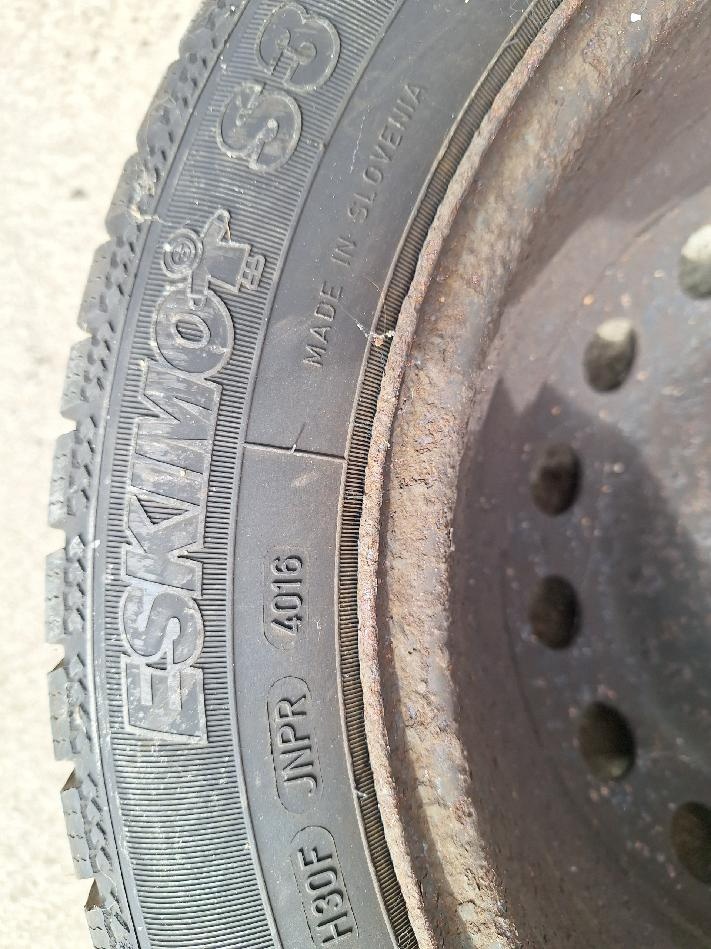 Zimní kola Ford+Volvo 205x55x16 - 4