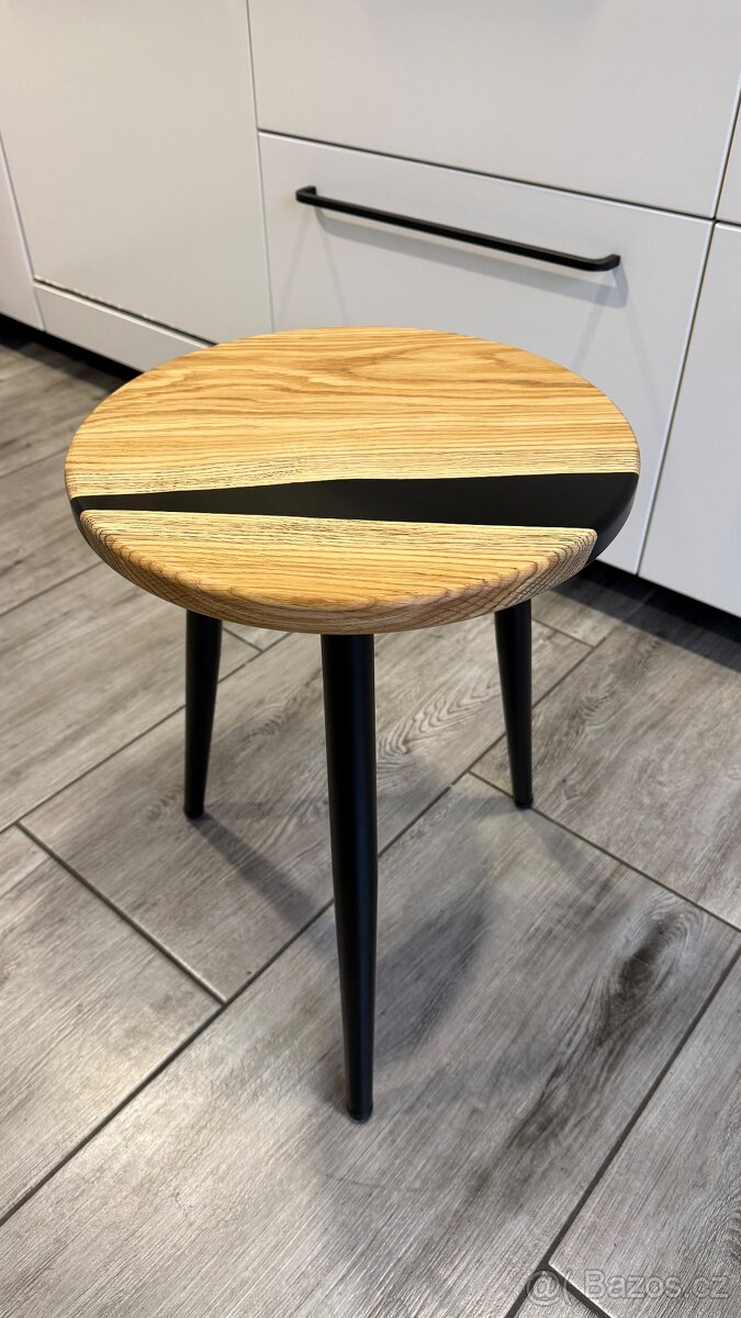 Odkládací stolek - 4