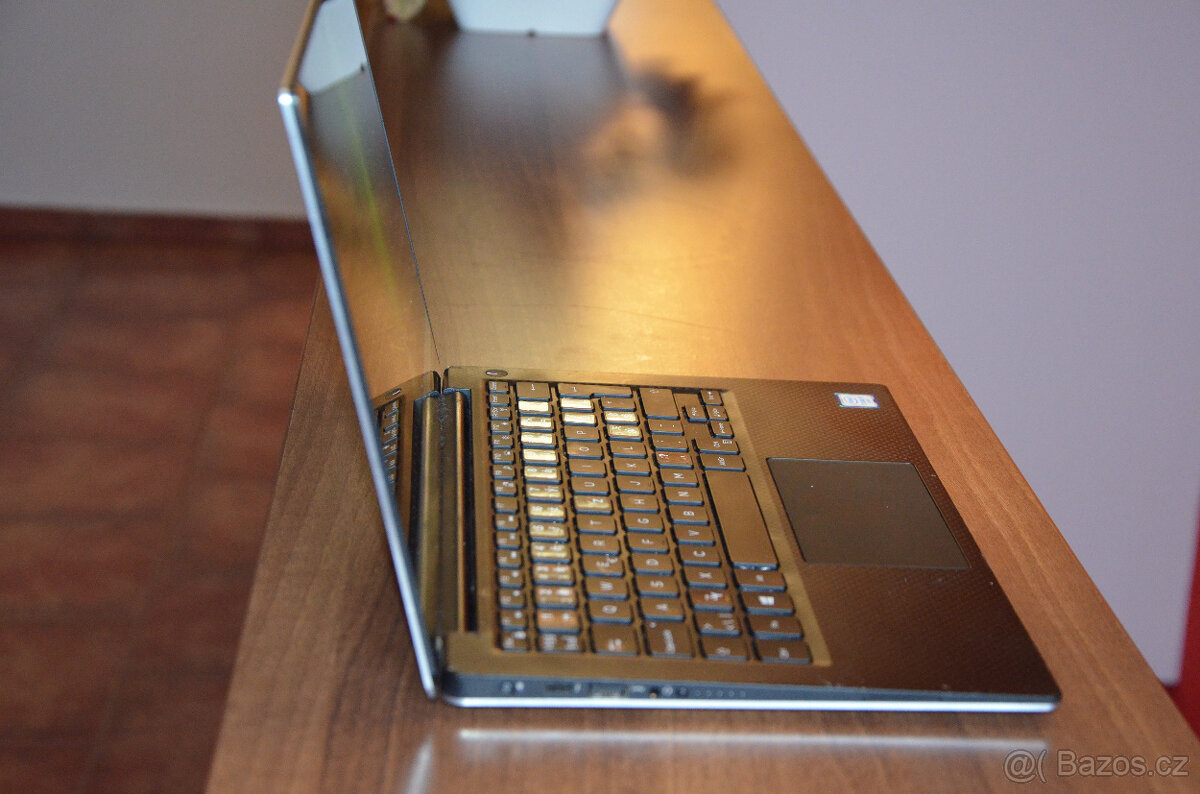 Dell XPS 13 9350 i7/16GB/SSD 256GB/Dotyk - 4