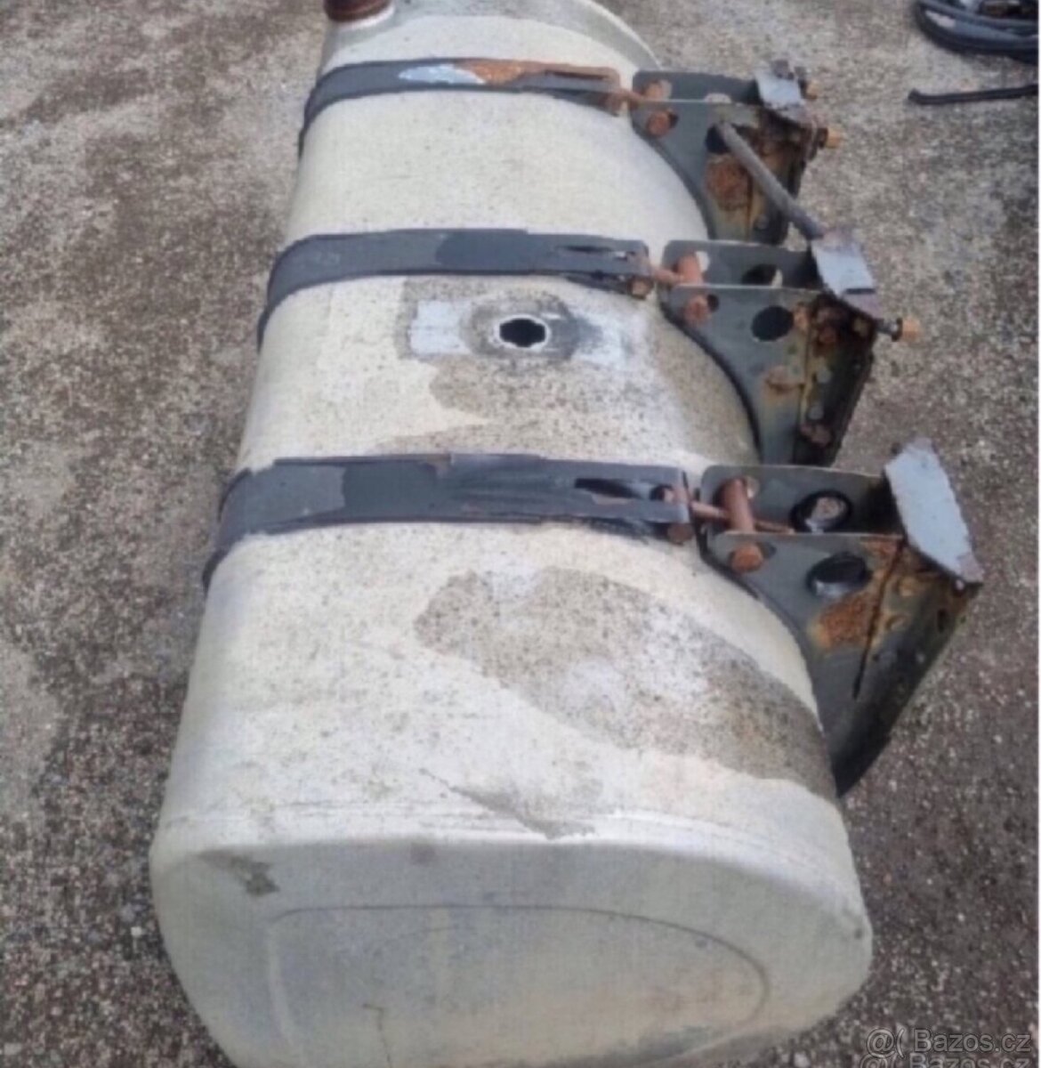 Nádrž Volvo Renault na prodej 700litru - 4