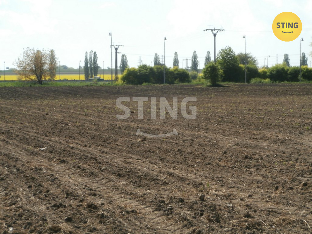 Prodej Komerčního pozemku., 131613 - 4