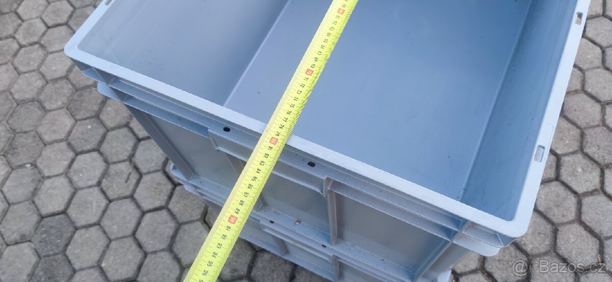 Prodám velký plastový bedny - 4