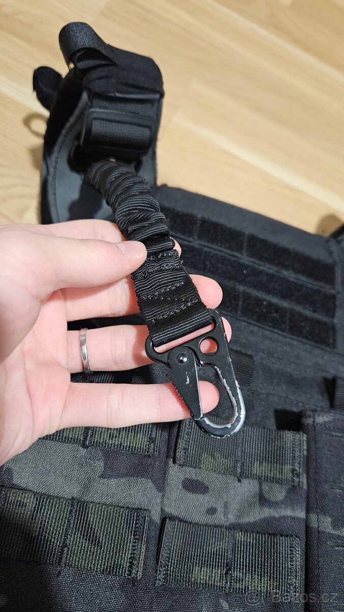 Černá Vesta JPC - 4