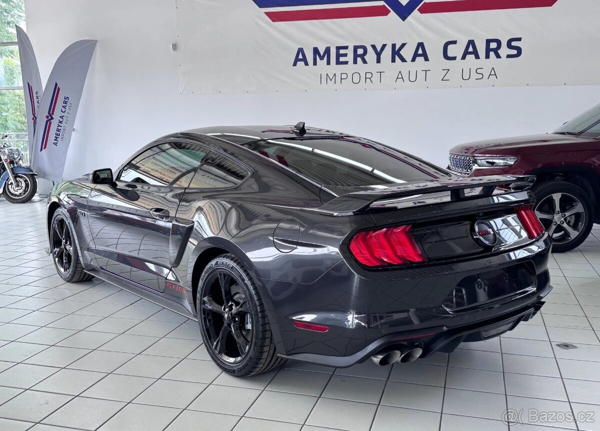 Ford Mustang, GT - 4