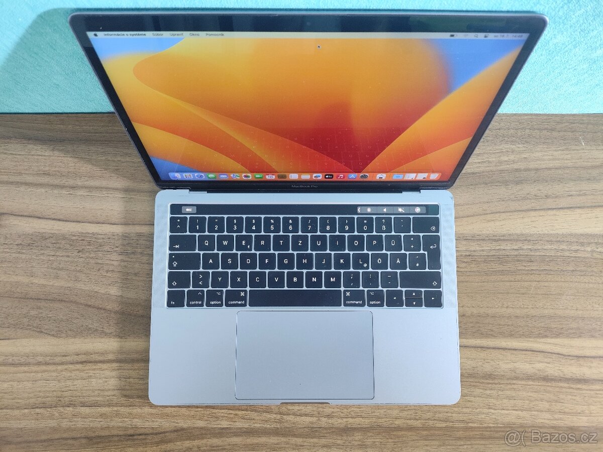 Apple MacBook Pro 13 (2017) | Core i5 • 8 GB RAM • 256 GB SS - 4
