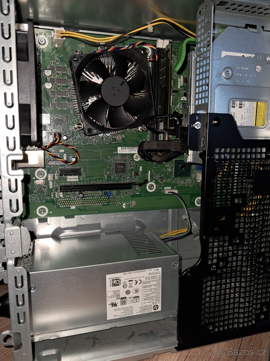 HP Desktop Pro 300 G6 microtower - 4