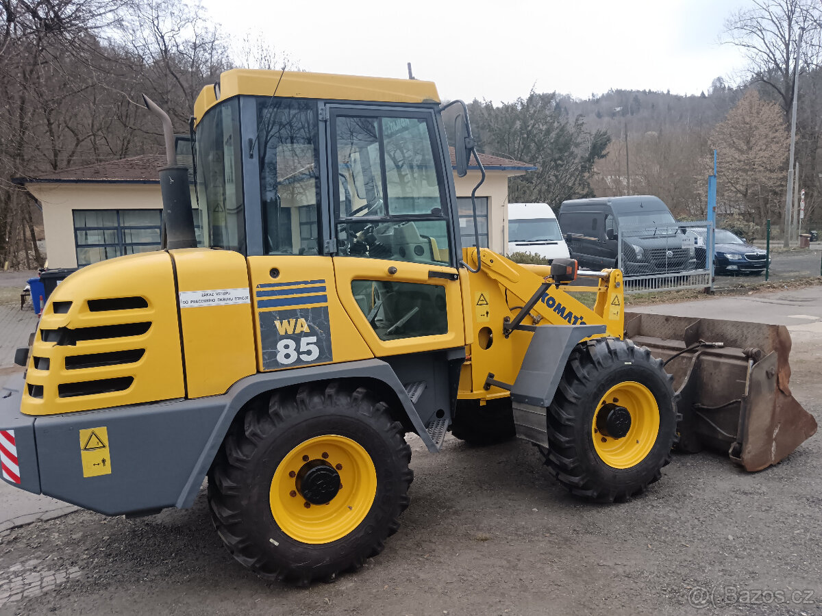 Komatsu WA 85-3 4X4 - 4