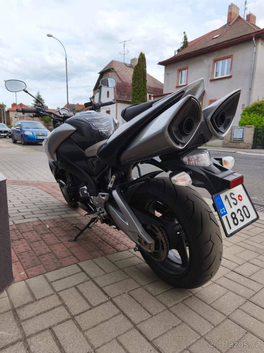 SUZUKI B-KING - 4