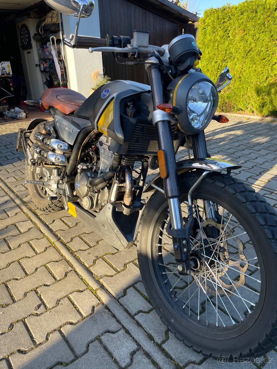 F.B Mondial HPS 125 - 4