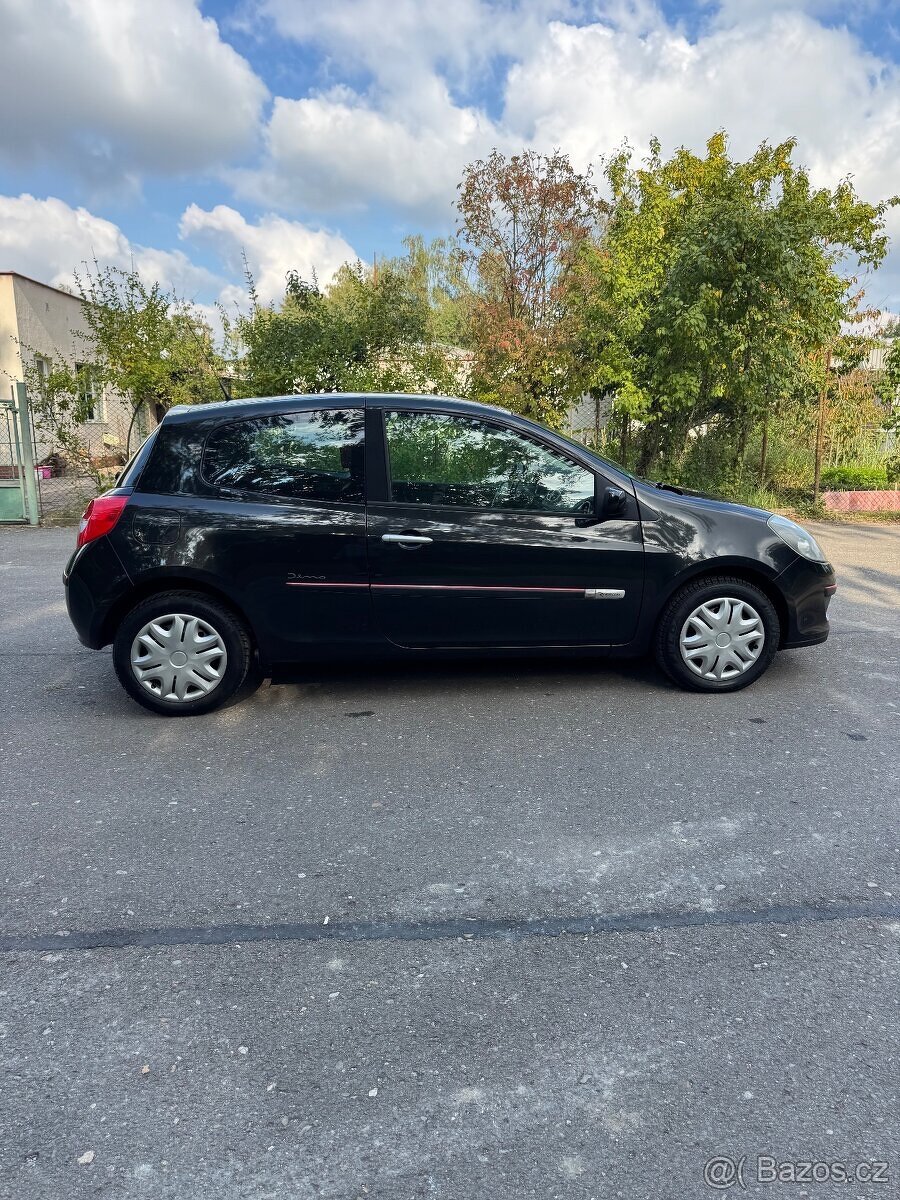 RENAULT Clio. Model - R.I.P.CURL - 4