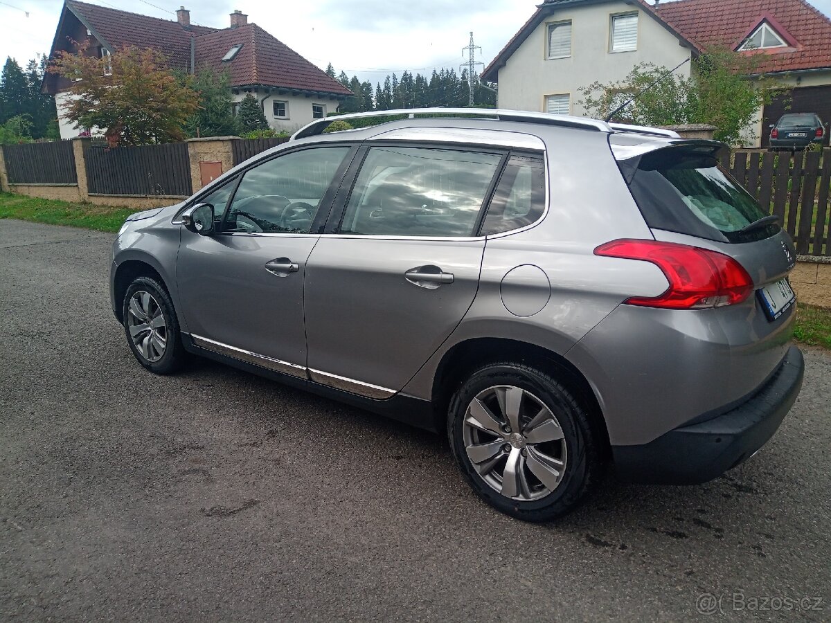 Peugeot 2008 - 4