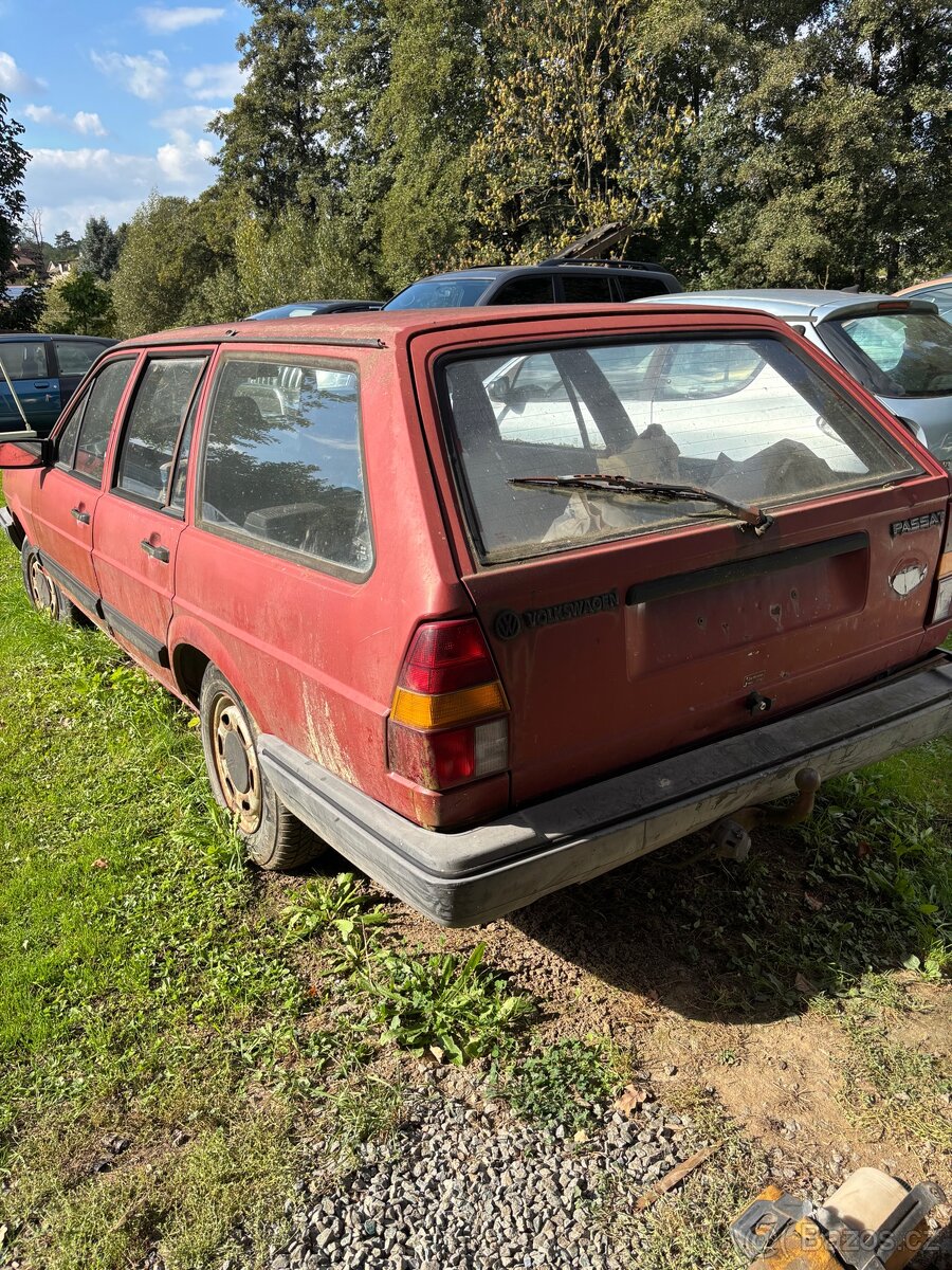 Vw passat B2 variant 1.6 benzín - 4