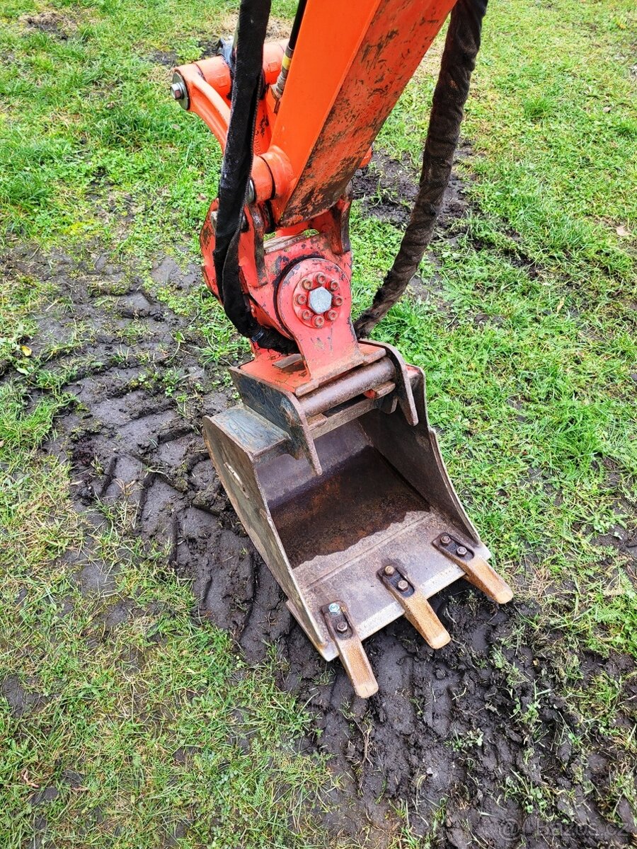 minirypadlo Kubota KX 019-4 + Powertilt - 4