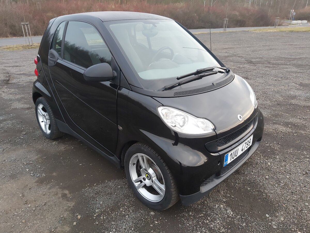 Prodám Smart Fortwo 451 MHD 1.0i 52kw, rok výroby 2009 - 4