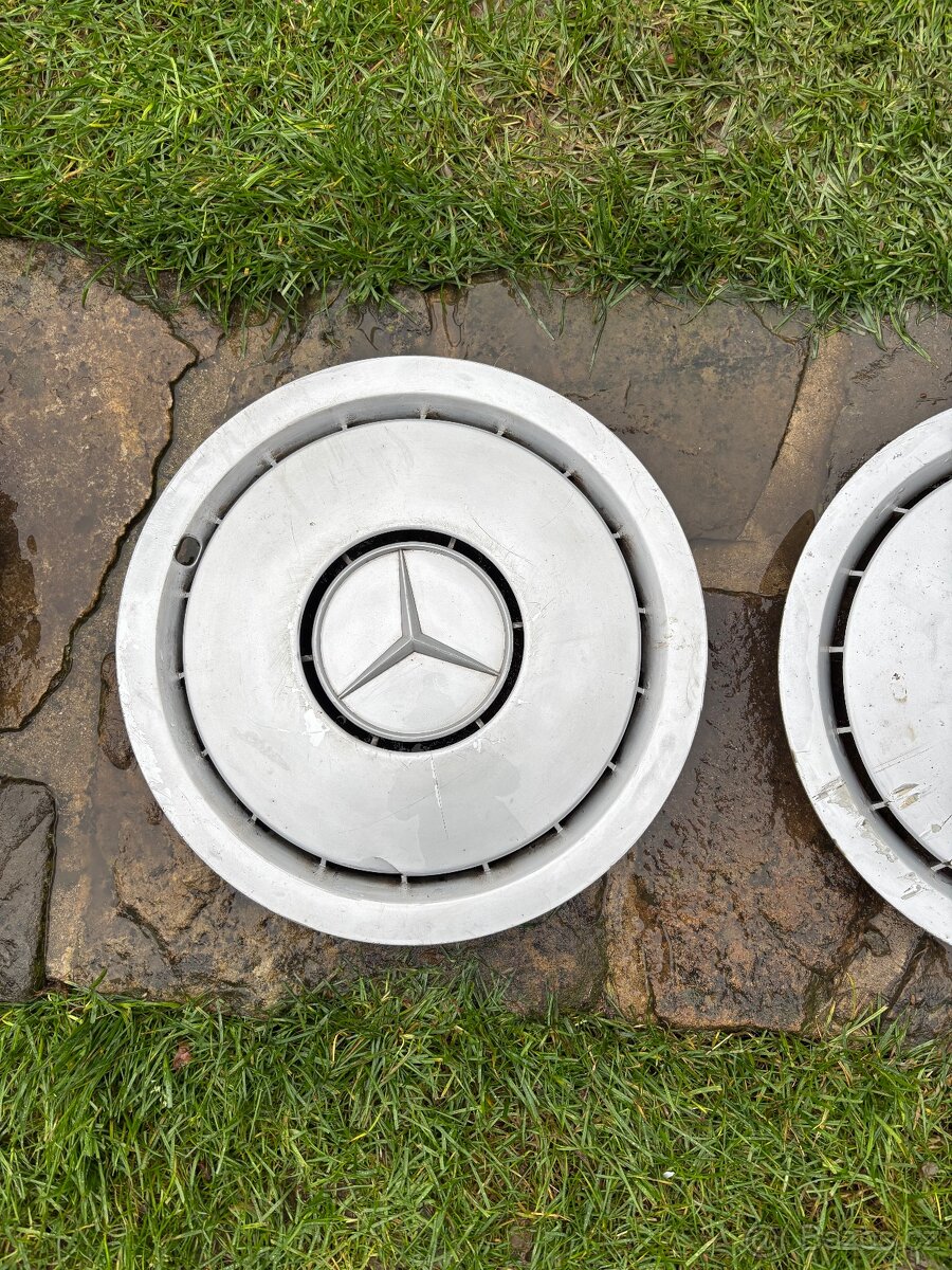 Poklice Mercedes Benz - 4