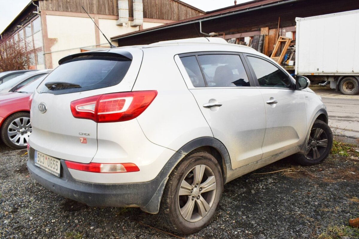 Kia Sportage 2.0CRDi/4X4/MANUÁL/ČR/ČTĚTE/ - 4