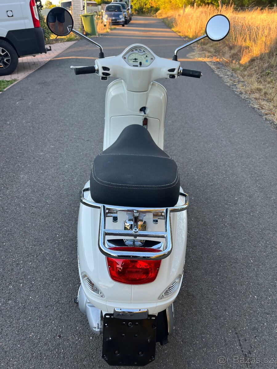 Piaggio Vespa LX 125 i.e. - 4