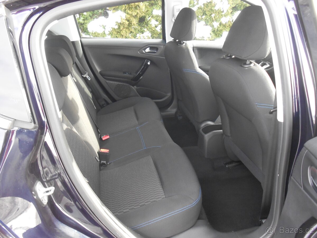 Peugeot 208, 1,2, navi, chrom, 87tkm, Led světla - 4