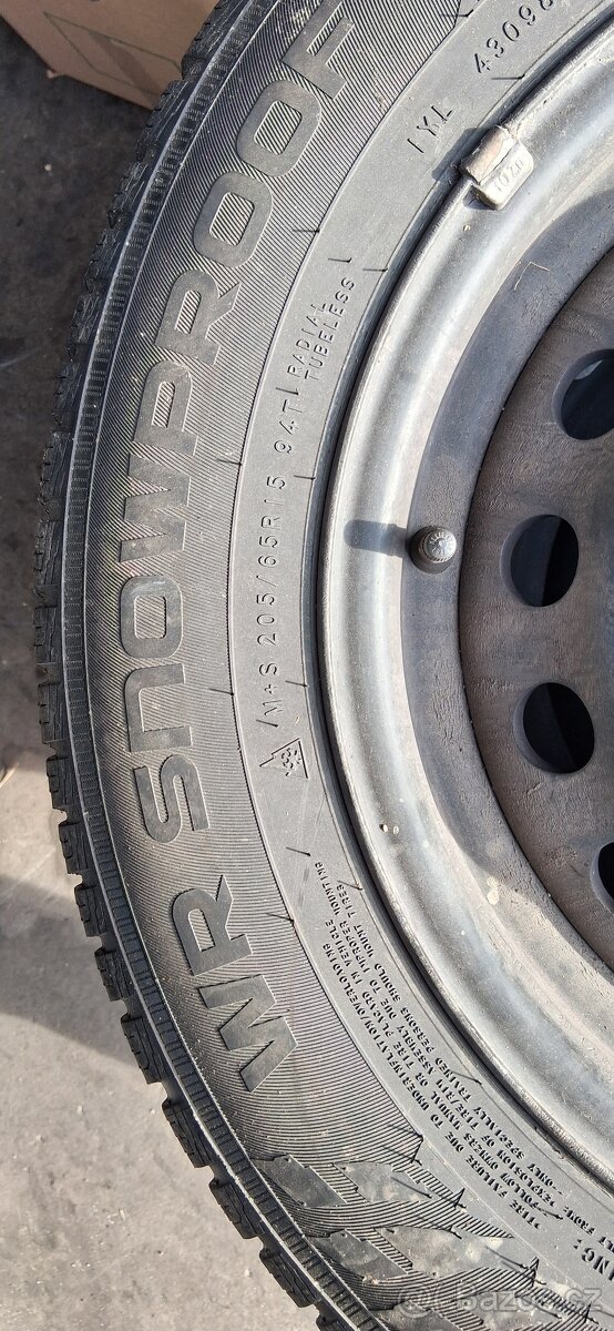 205/65r15 Nokian - 4