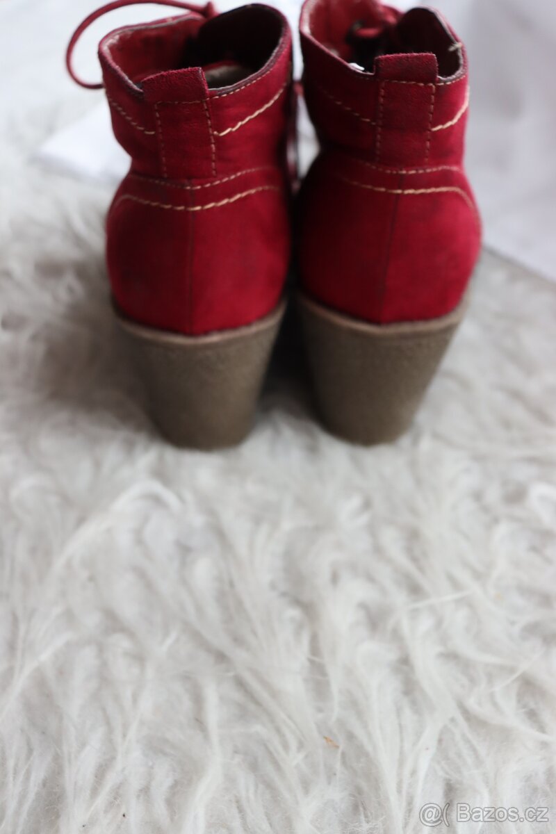 Zateplené kožené kotníkové kozačky - 4