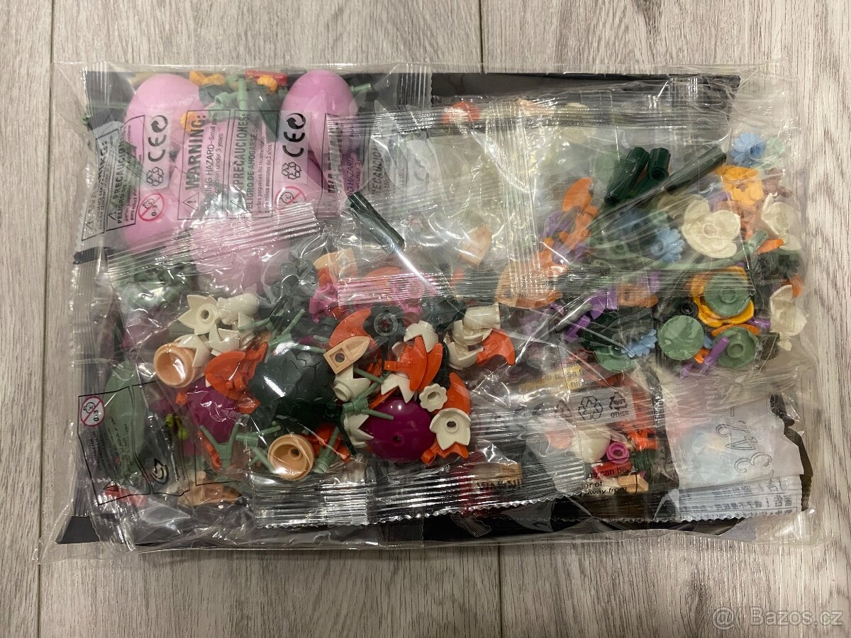 NOVÉ Krásná kytice růžových květin - 749ks kostek - 4