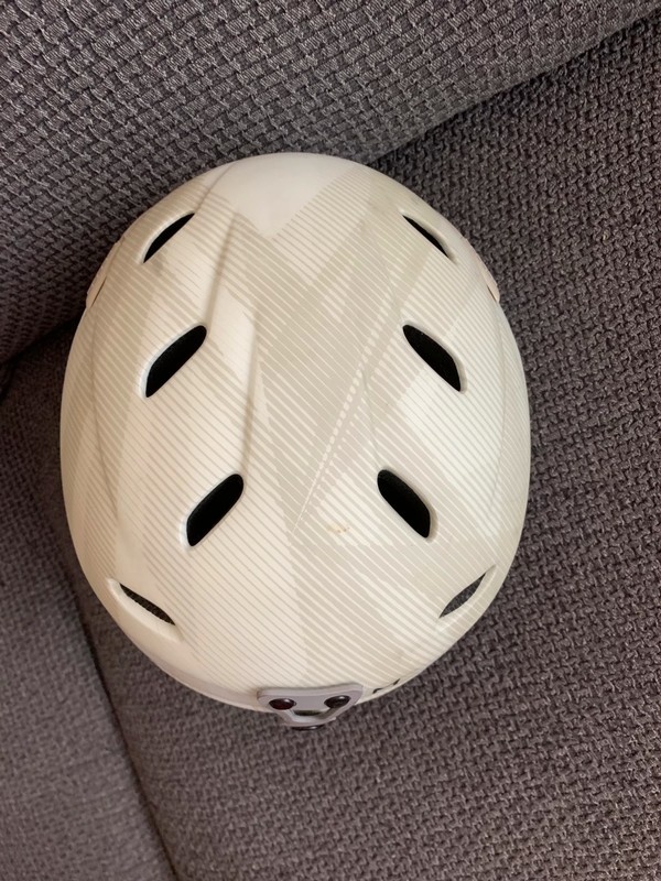 Lyžařská/snowboardová helma - 4