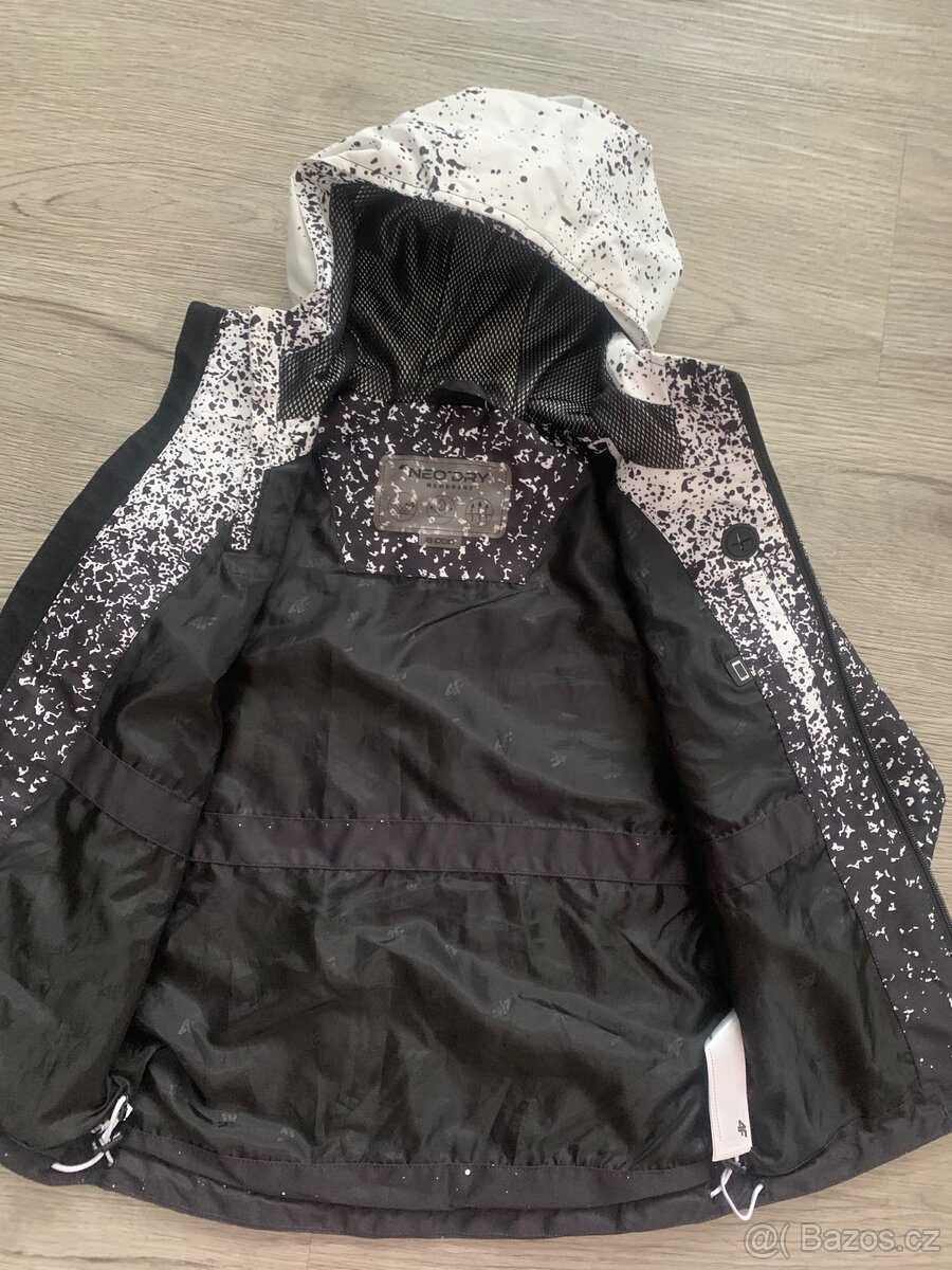 Bunda 4F vel. 128 - 4